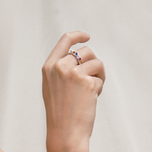 Load image into Gallery viewer, STAR BURST RING WHITE GOLD