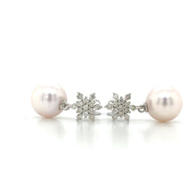 Load and play video in Gallery viewer, PERI SNOWFLAKE DIAMOND PEARL EARRING
