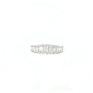 KAYLA BAGUETTE DIAMOND RING WHITE GOLD