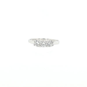 LIVIA TRIO DIAMOND RING