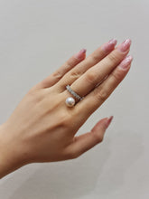 Load image into Gallery viewer, PERLA MARQUISE CUT WITH PEARL RING
