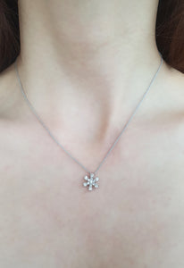 SNOWFLAKE DIAMOND NECKLACE